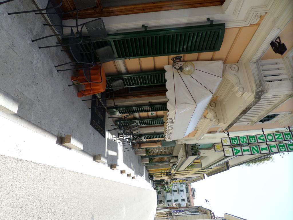 مونتيكاتيني تيرمي Hotel Delizia Genovese المظهر الخارجي الصورة