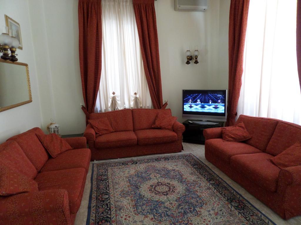 مونتيكاتيني تيرمي Hotel Delizia Genovese المظهر الخارجي الصورة