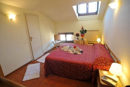 مونتيكاتيني تيرمي Hotel Delizia Genovese المظهر الخارجي الصورة
