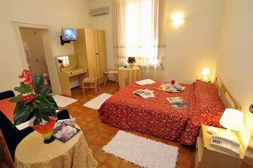 مونتيكاتيني تيرمي Hotel Delizia Genovese المظهر الخارجي الصورة